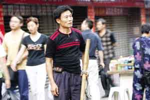 ��������2000Ԫ������˹�ԭ���غ�3��(ͼ)